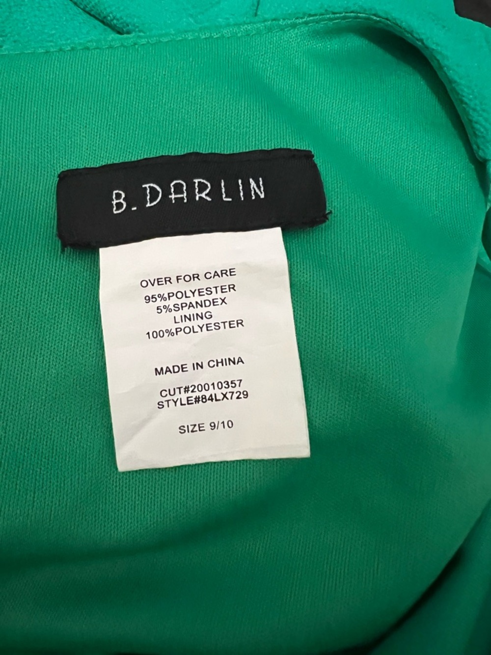 B Darlin Vibrant fit and flare Green Dress with Tie Waist Sz 9/10 EUC - Picture 8 of 8